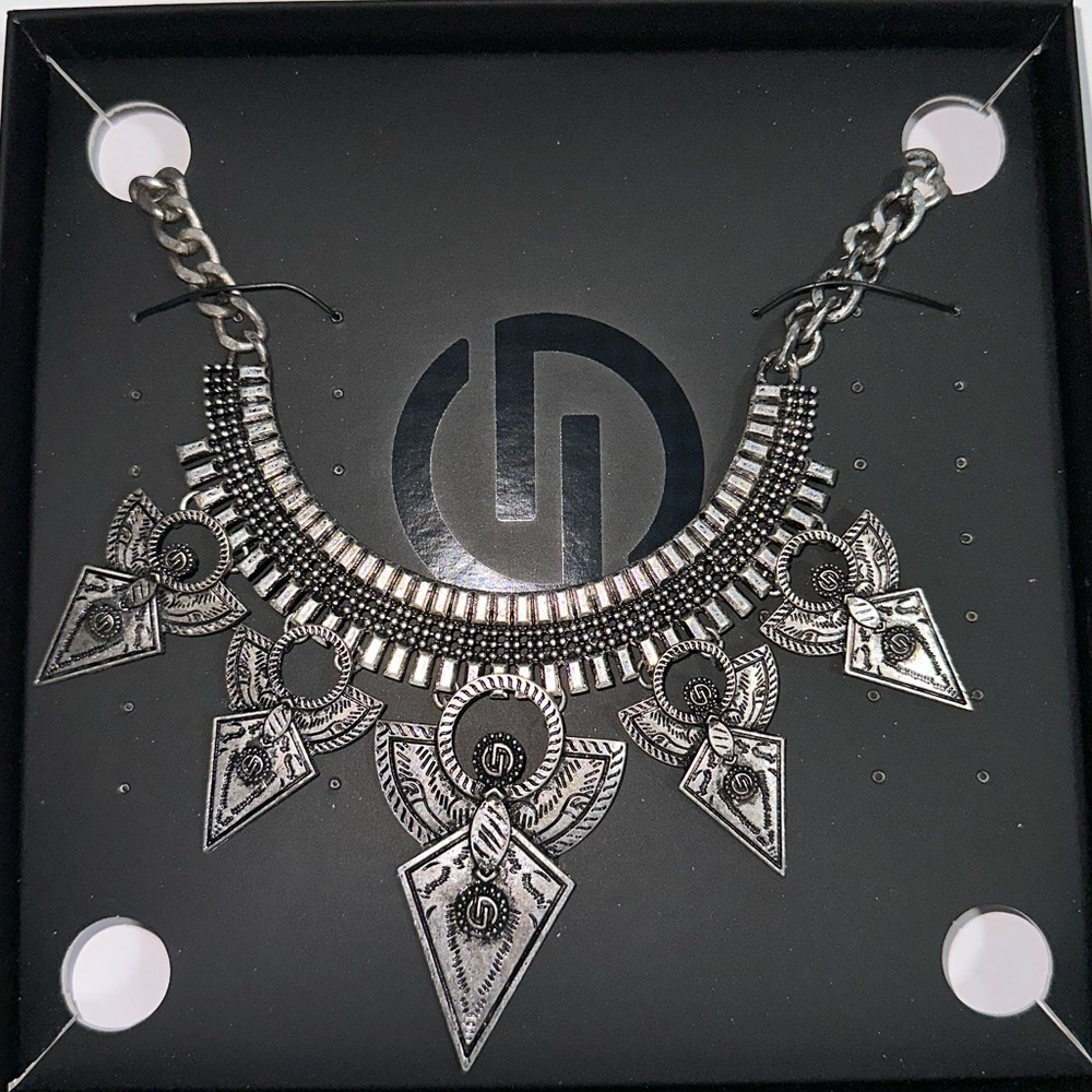 SPEAR NECKLACE by DYLANLEX BNIB